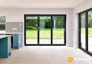 Sunspace-WeatherMaster-Plus-Horizontal-Stacking-Doors-14