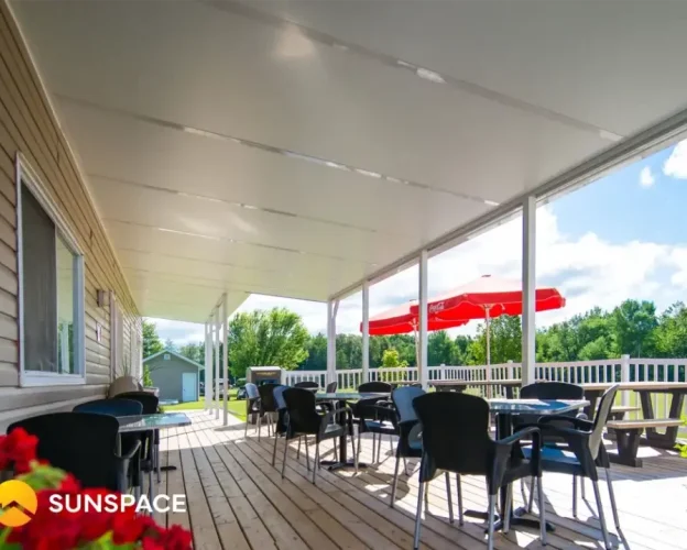 insulated-patio-covers-commercial-application