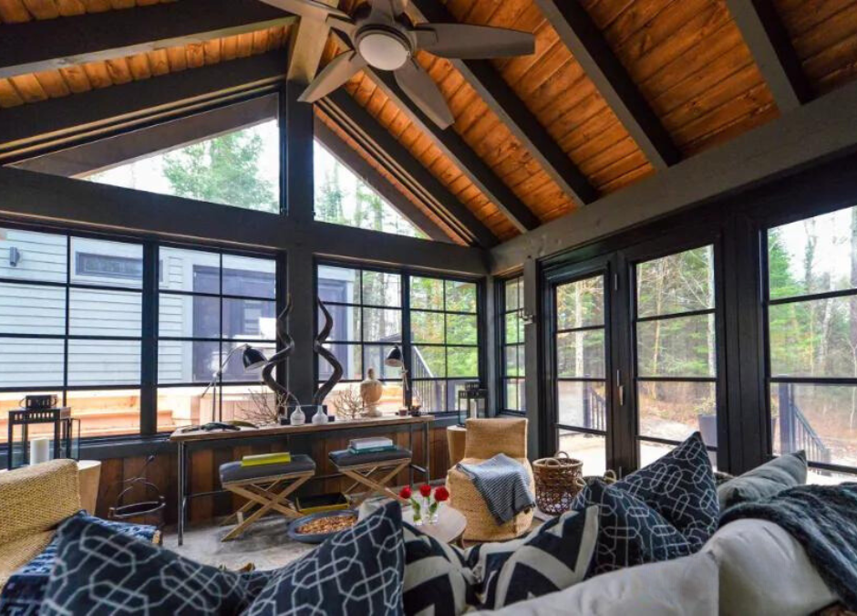 Vinyl Sliding Windows