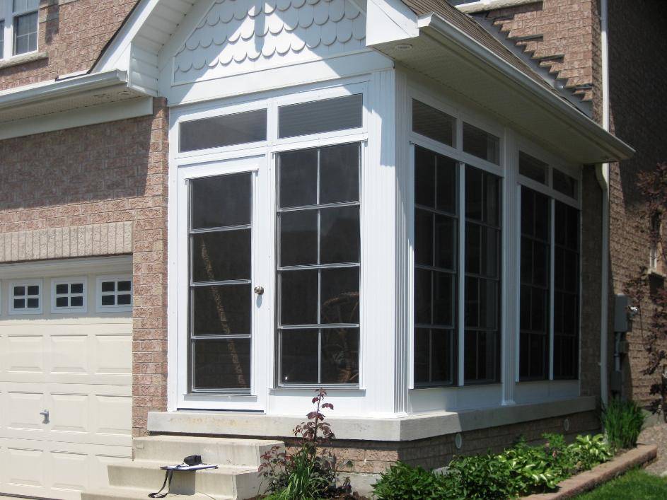 WeatherMaster Vertical 2 and 4-Track Window 
